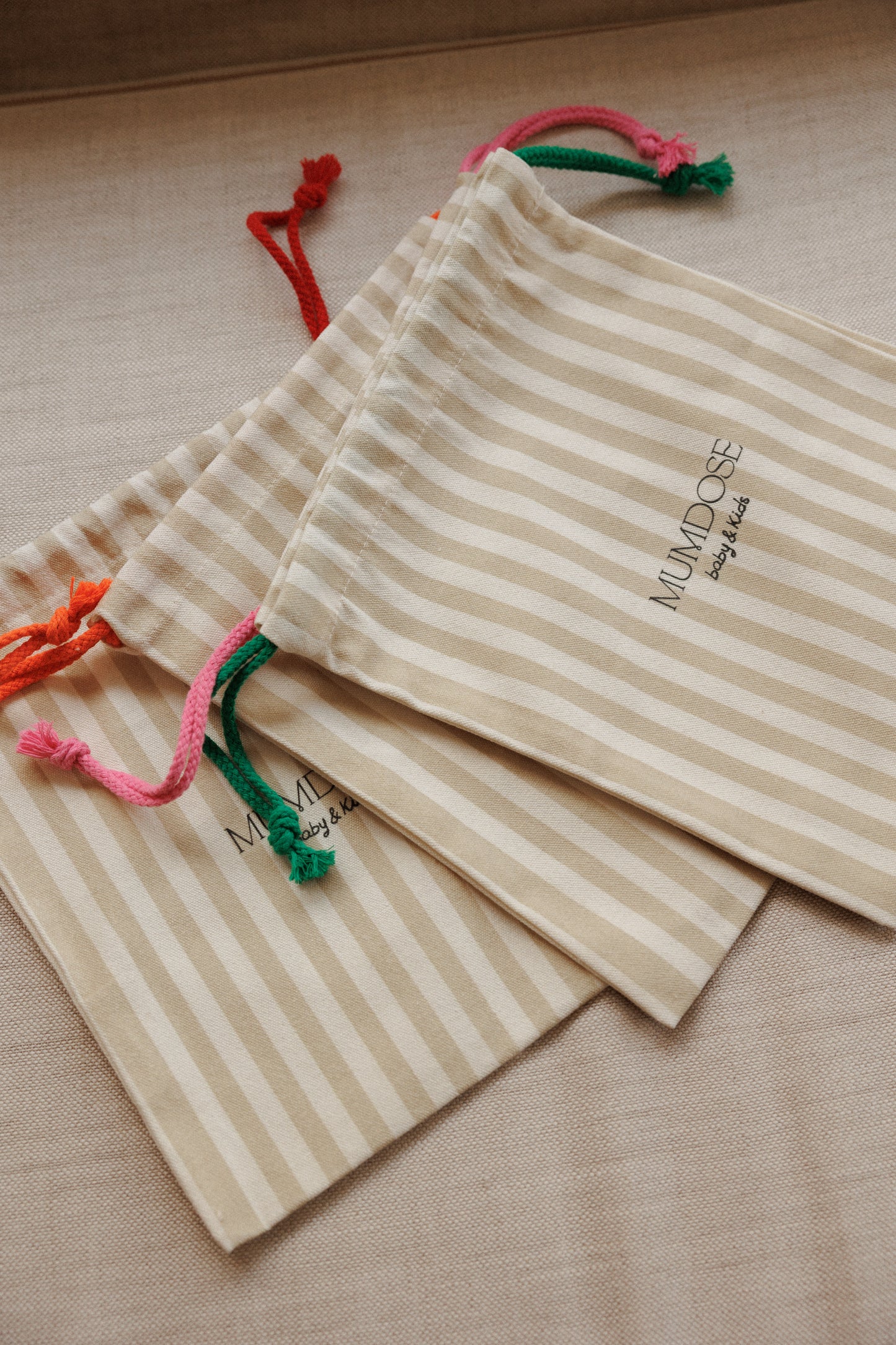 Bolsa 100% algodón con cordón de color